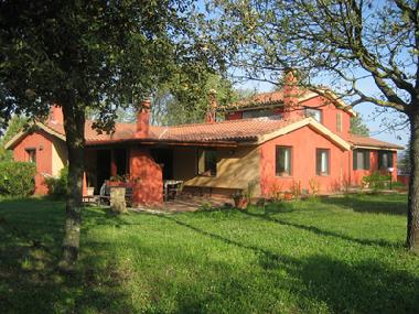 Maison de vacances /en/au Canale Monterano (Roma)ou appartement ou maison de vacances