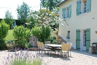 Maison de vacances �/en/au Bourdeilles (Dordogne)ou appartement ou maison de vacances