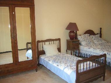 Maison de vacances �/en/au ORGON (Bouches-du-Rh�ne)ou appartement ou maison de vacances