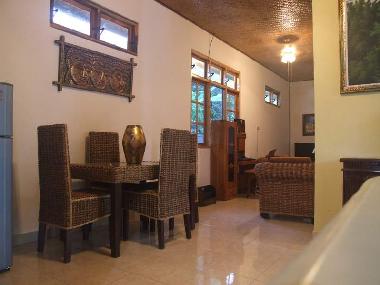 Maison de vacances �/en/au Sambangan, Singaraja (Bali)ou appartement ou maison de vacances