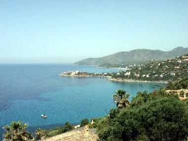Villa �/en/au torre delle stelle (Cagliari)ou appartement ou maison de vacances