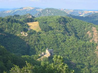 Blanc situ� dans la vall�e du Sanctus