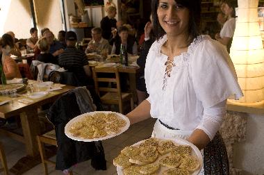 Chambre avec petit djeuner /en/au Caprarola (Viterbo)ou appartement ou maison de vacances