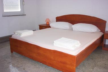 Chambre avec petit djeuner /en/au Betina (Sibensko-Kninska)ou appartement ou maison de vacances