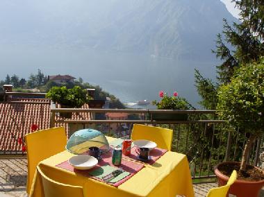 Chambre avec petit djeuner /en/au Lovere Castro (Bergamo)ou appartement ou maison de vacances