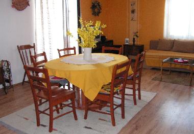 Le table dans la salle de sejour