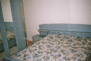 CHAMBRE JAUNE