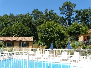 Maison de vacances �/en/au Doissat (Dordogne)ou appartement ou maison de vacances