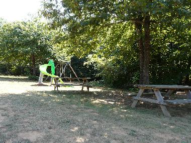 Maison de vacances �/en/au Doissat (Dordogne)ou appartement ou maison de vacances