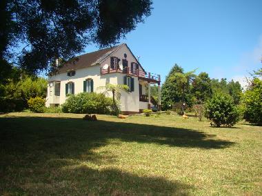 Maison de vacances /en/au Santa Cruz (Madeira)ou appartement ou maison de vacances