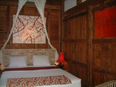 CHAMBRE ROUGE DE LA VILLA