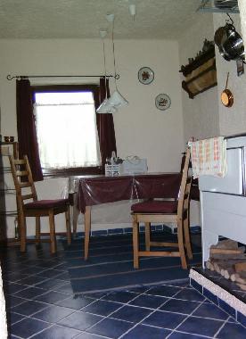 Maison de vacances �/en/au Bakt�tt�s (Zala)ou appartement ou maison de vacances