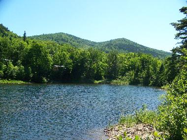 Chalet �/en/au Ste-Brigitte-de-Laval (Quebec)ou appartement ou maison de vacances