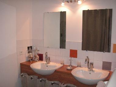 Villa �/en/au Claviers (Var)ou appartement ou maison de vacances
