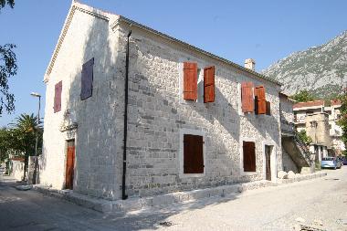 Maison de vacances �/en/au Dobrota (Mont�n�gro)ou appartement ou maison de vacances