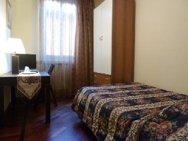 Chambre avec petit d�jeuner �/en/au Bologna (Bologna)ou appartement ou maison de vacances