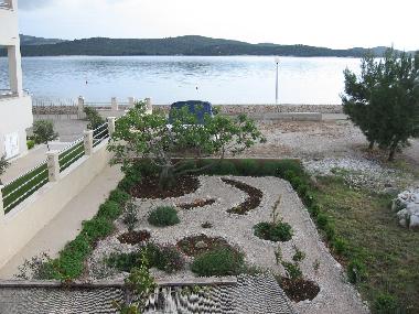 Appartement de vacances /en/au aborić (Sibensko-Kninska)ou appartement ou maison de vacances