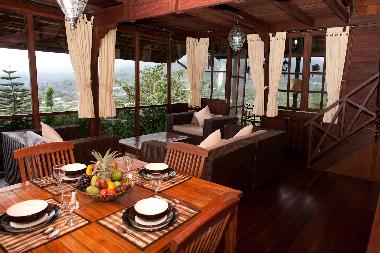 Maison de vacances �/en/au Bedugul (Bali)ou appartement ou maison de vacances