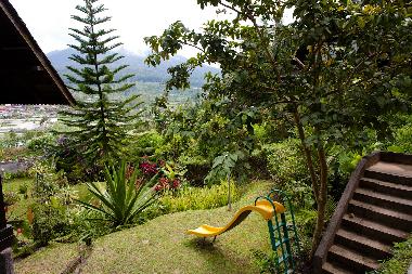 Maison de vacances �/en/au Bedugul (Bali)ou appartement ou maison de vacances