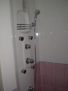 DOUCHE MULTI JET MASSANTS