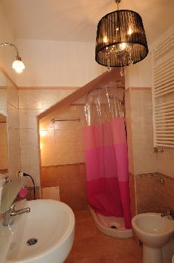 Chambre avec petit d�jeuner �/en/au Asti (Asti)ou appartement ou maison de vacances