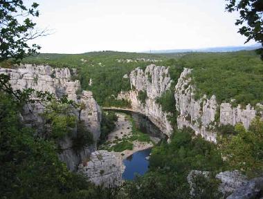 Appartement de vacances /en/au St.Pierre-St.Jean (Ardche)ou appartement ou maison de vacances