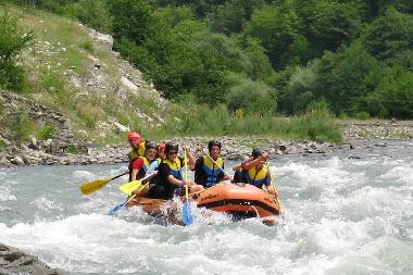 Maison de vacances �/en/au Saguramo (Mts�khet�is Raioni)ou appartement ou maison de vacances