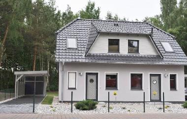 Maison de vacances /en/au Trassenheide /Karlshagen (Vorpommern)ou appartement ou maison de vacances