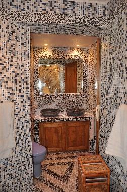 SALLE DE BAIN MAROCAINE