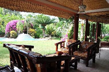 SALON DE JARDIN