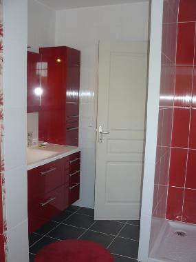 Maison de vacances /en/au YTRAC (Cantal)ou appartement ou maison de vacances