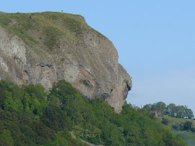 Maison de vacances /en/au YTRAC (Cantal)ou appartement ou maison de vacances
