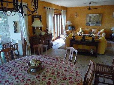Villa �/en/au belle mare (Flacq)ou appartement ou maison de vacances