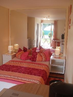 Chambre avec petit d�jeuner �/en/au Ortaffa (Pyr�n�es-Orientales)ou appartement ou maison de vacances