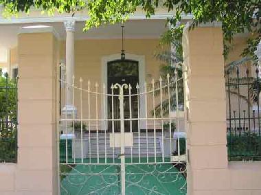 Chambre avec petit d�jeuner �/en/au  Vedado,Ciudad Habana (Ciudad de la Habana)ou appartement ou maison de vacances