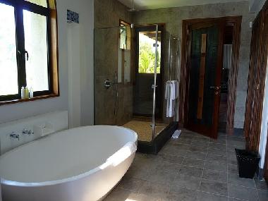Villa �/en/au post lafayette (Flacq)ou appartement ou maison de vacances