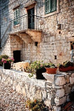 Appartement de vacances /en/au Vis (Splitsko-Dalmatinska)ou appartement ou maison de vacances