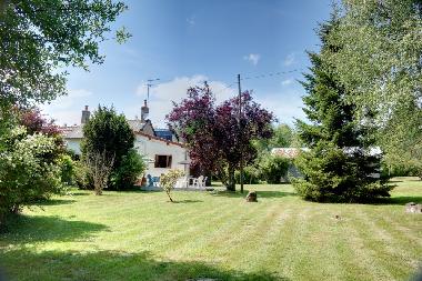 Maison de vacances �/en/au St Honore les Bains (Ni�vre)ou appartement ou maison de vacances