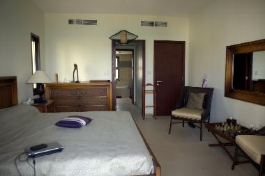 Chambre 1 donnant sur la Grande terrasse