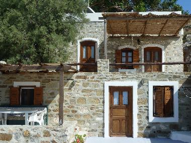 Maison de vacances �/en/au Bari village (Kyklades)ou appartement ou maison de vacances