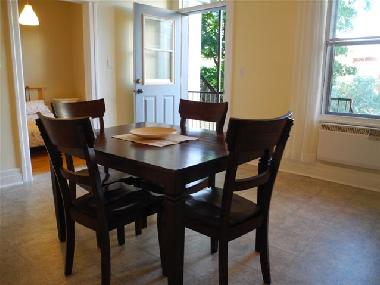 Appartement de vacances �/en/au Montr�al (Quebec)ou appartement ou maison de vacances