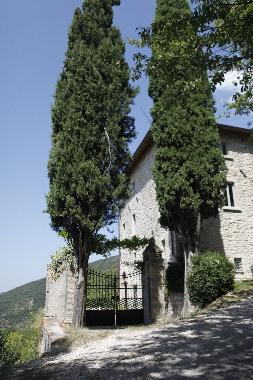Palais / Chteau /en/au Pievebovigliana (Macerata)ou appartement ou maison de vacances