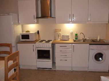 cuisine enti�rement �quip�e et avec machine � laver