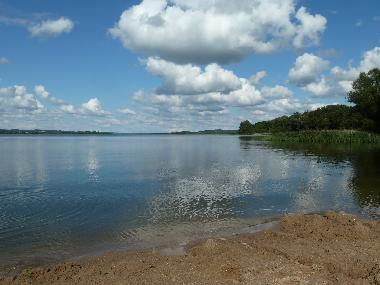 Bateau /en/au Dahmen (Mecklenburgische Seenplatte)ou appartement ou maison de vacances