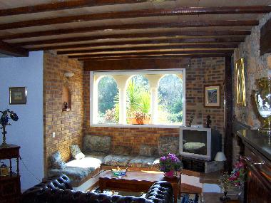 SALON PIERRE ARRIERE