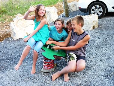 Chalet /en/au St. Alban Auriolles (Ardche)ou appartement ou maison de vacances