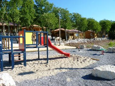 Chalet /en/au St. Alban Auriolles (Ardche)ou appartement ou maison de vacances