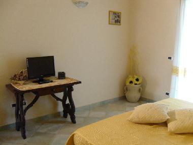 Chambre avec petit djeuner /en/au Tortol (Ogliastra)ou appartement ou maison de vacances