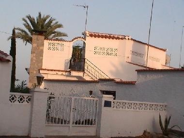 Maison de vacances �/en/au La Marina(Elche) (Murcia)ou appartement ou maison de vacances