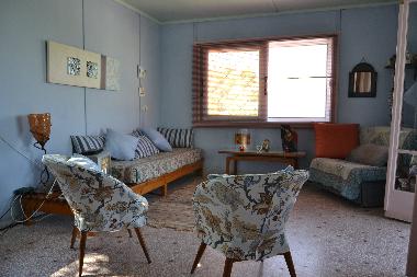 Sjour le jour; deux couchages la nuit ...